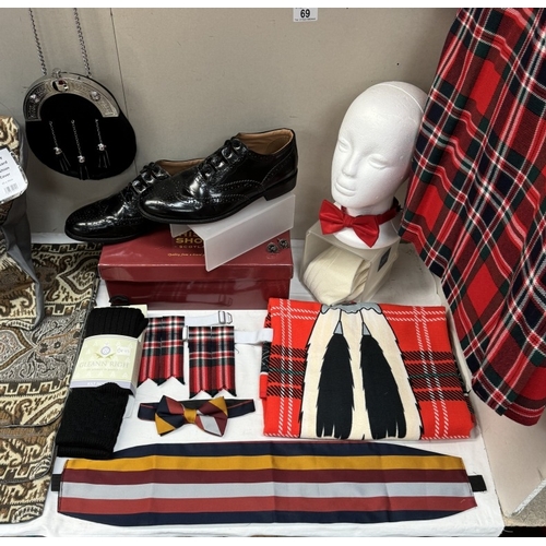 69 - A Kilt, jacket & waistcoat by Hector Russell. Kiltmaker size 42R & A pair of Thistle shoes, Scotland... 