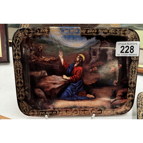 228 - 7 Boxed religious plates