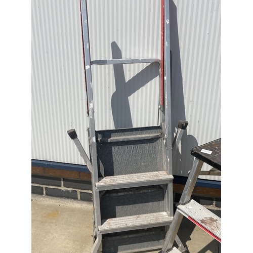 250B - Two small step ladders