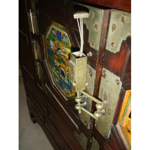 1561 - A good quality Chinese cabinet. COLLECT ONLY.