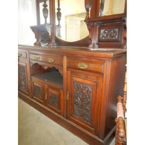 1572 - A good Victorian mahogany mirror back sideboard. COLLECT ONLY.