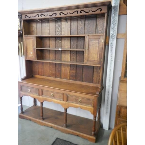 1607 - A good quality oak dresser, COLLECT ONLY.