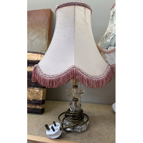 1640 - A pair of vintage acrylic table lamps