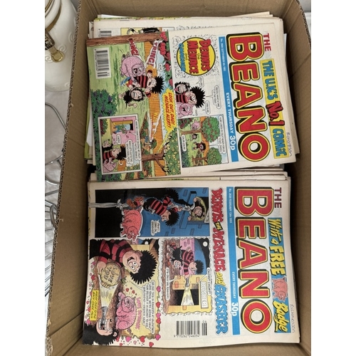 1660 - A large box of 1990s Beano comics