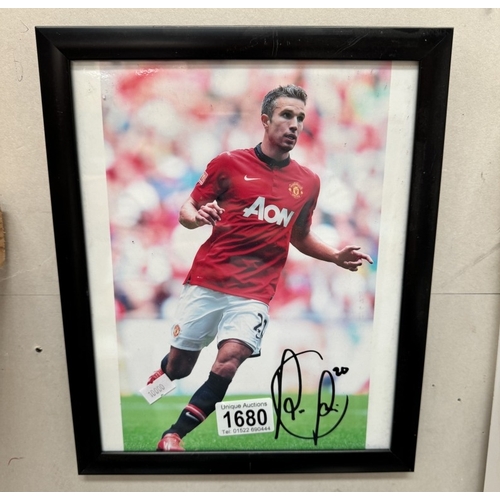 1680 - A quantity of Manchester United photo prints