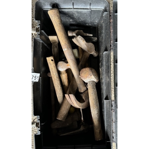 1751 - A box of tools & hammers