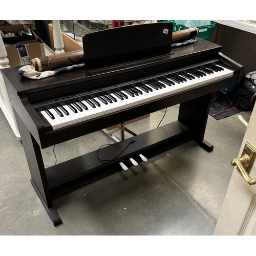 1866 - A Denon EP-2200 electric digital piano