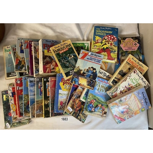 1603 - A good collection of approximately 30 Enid Blyton paperback books