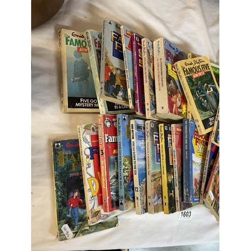 1603 - A good collection of approximately 30 Enid Blyton paperback books