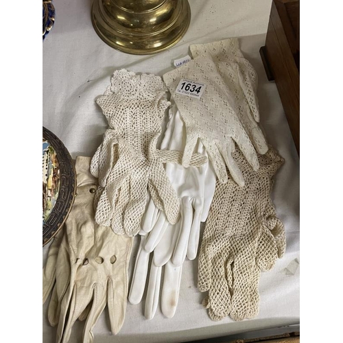 1634 - 5 pairs of vintage ladies gloves