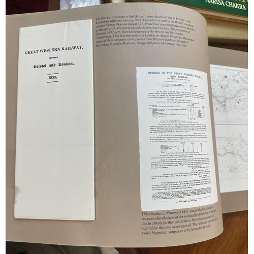 1685 - 2 railway books, 1 x railway painter of the century - Narisa Chakra & 1 x the book of Great Western