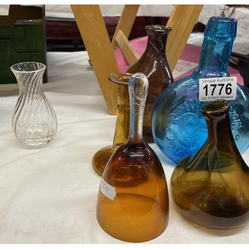 1776 - A quantity of glass items