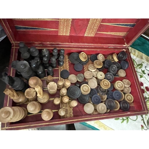 1799 - A decorative box with draughts & chess pieces