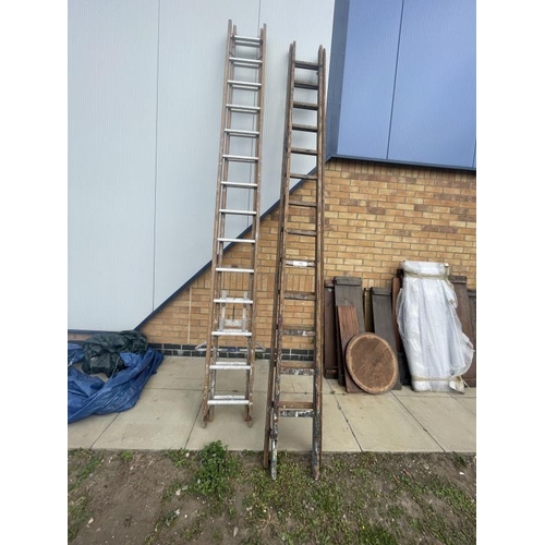 1825 - Two wooden ladders