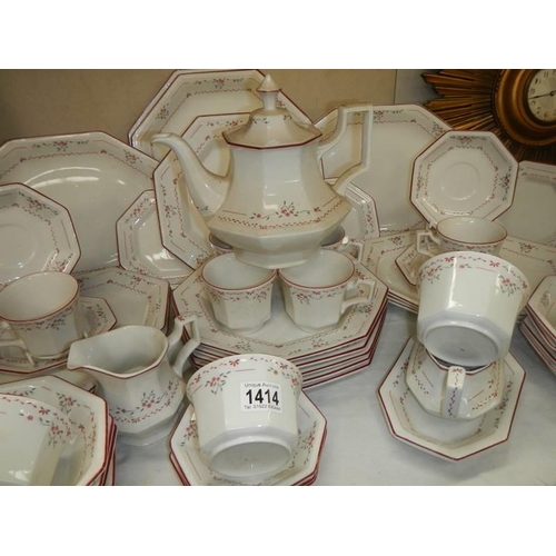 1414 - In excess of forty pieces of china tea and dinner ware, COLLECT ONLY.