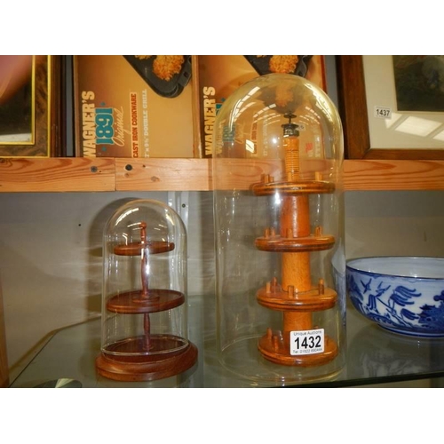 1432 - A glass dome and a thimble display stand with dome COLLECT ONLY.