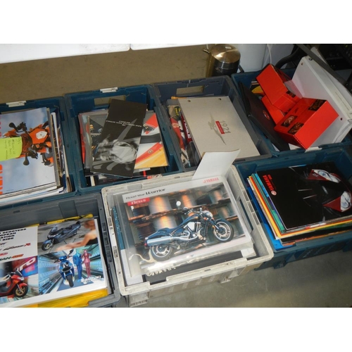 1749 - 15 boxes of press packs, mostly motorbikes