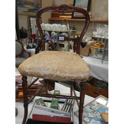 1753 - A 20th century bedroom chair