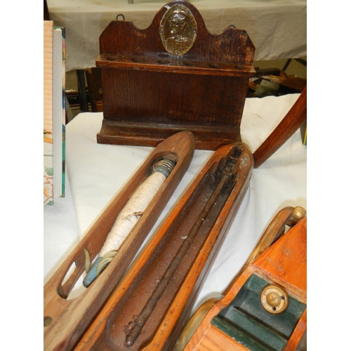 1755 - A quantity of wooden items including pipe rack etc.