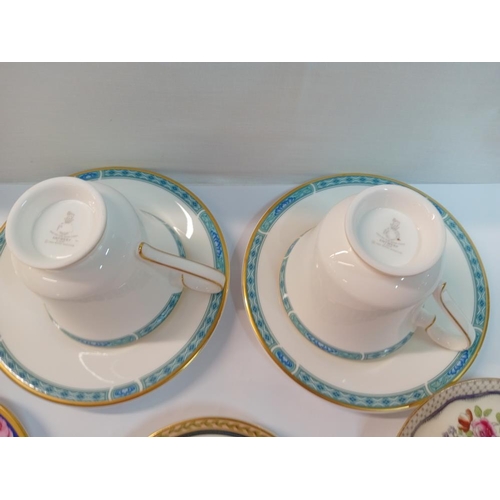 1256 - A quantity of cups & saucers. 2 Aynsley, 2 Royal Worcester & 4 Royal Doulton