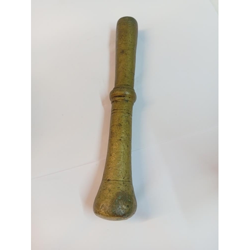 1273 - A 19th century pestle & mortar