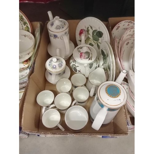 1242 - 2 boxes of plates, cups, saucers & teapot by Wedgwood, Spode & Roy Kirkham 'Elizabethan' etc.