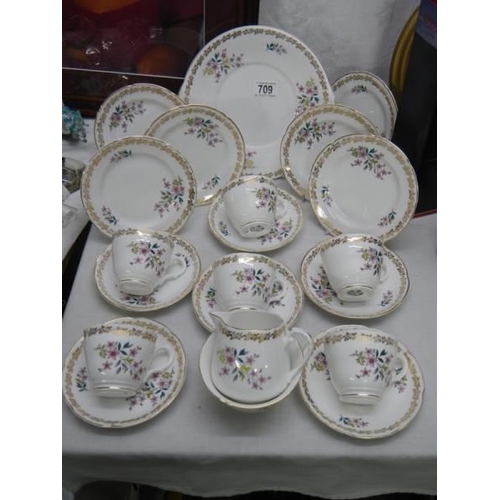 709 - A Royal Grafton 21 piece tea set. COLLECT ONLY.