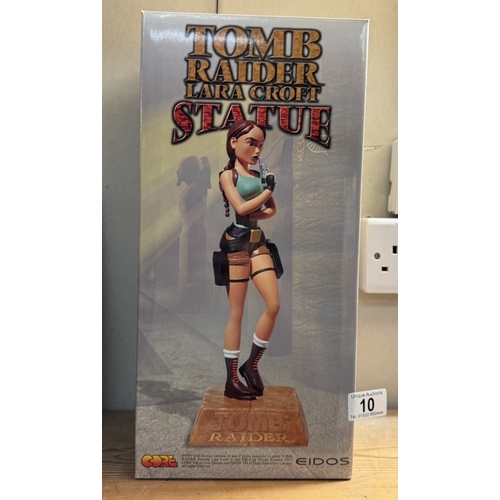 10 - A boxed Tomb Raider Lara Croft statue by Core designs as new