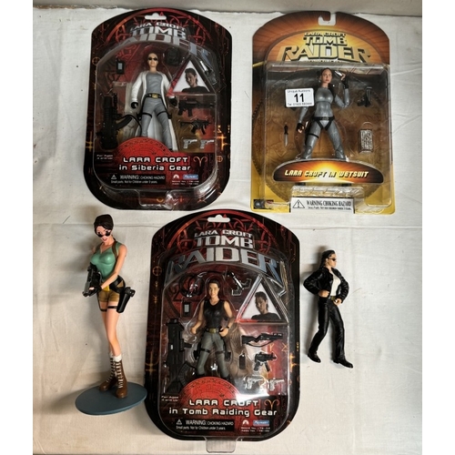 11 - 3 Tomb Raider Lara Croft figures in blister packs as new and 2 loose figures