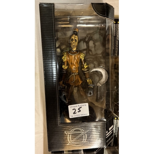 25 - 2 McFarlane monsters from Twisted Land Of Oz Scarecrow & Tin Woodman in blister packs. As new,  A bo... 