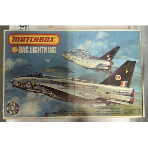 57 - 3 Vintage Matchbox & A Heller 1/72 model aircraft kits