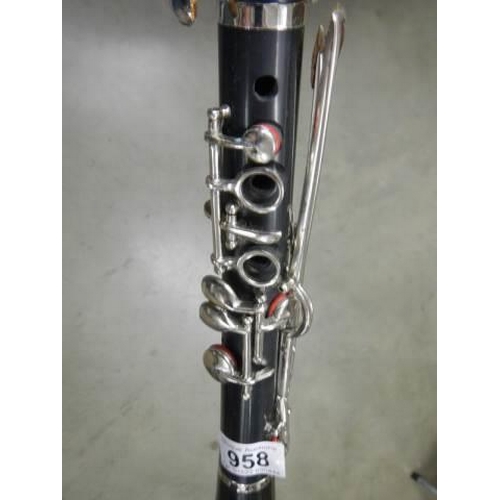 958 - A good quality clarinet.