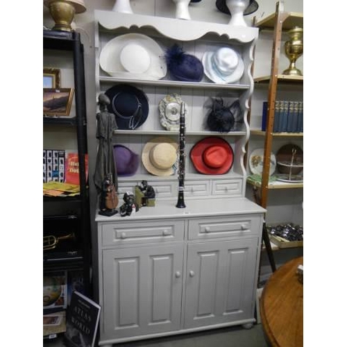 959 - A painted open rack dresser. COLLECT ONLY.