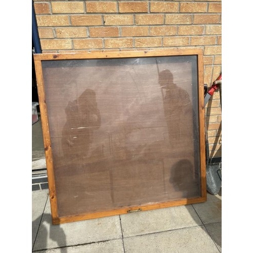 673 - Wooden display case
Glass fronted
4ft Square