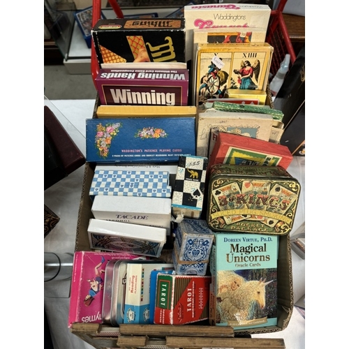 123 - A mixed lot of vintage card games etc