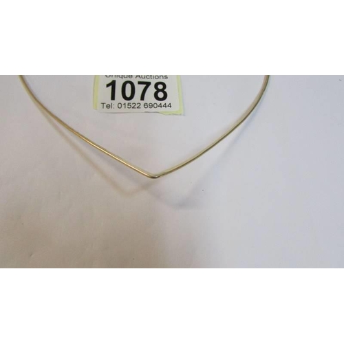 1078 - A 9ct gold choker, 4.5 grams.