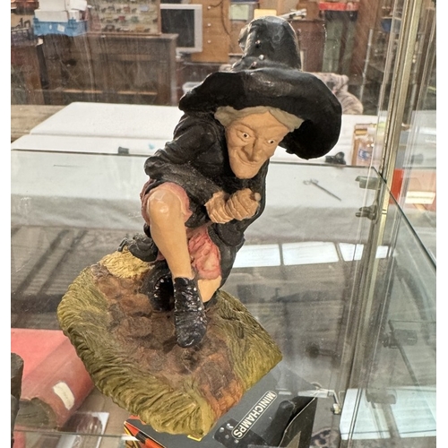 148 - 4 Discworld figurines by Clarecraft