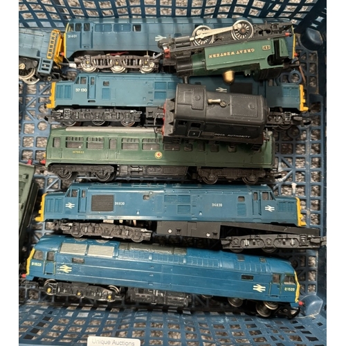 208 - A quantity of OO gauge locomotives some A/F. All untested