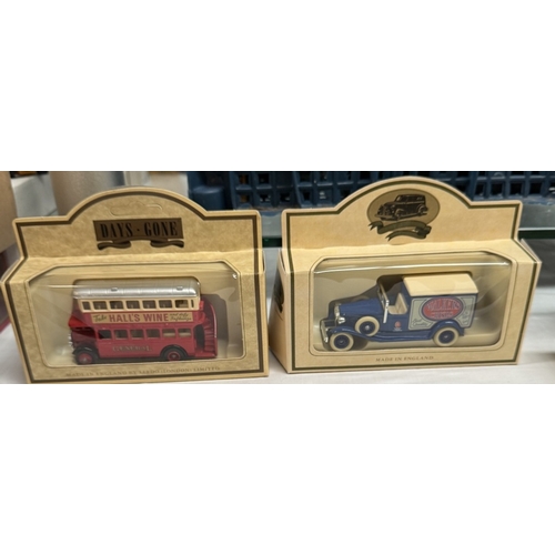 209 - 19 Lledo Days Gone diecast vehicles