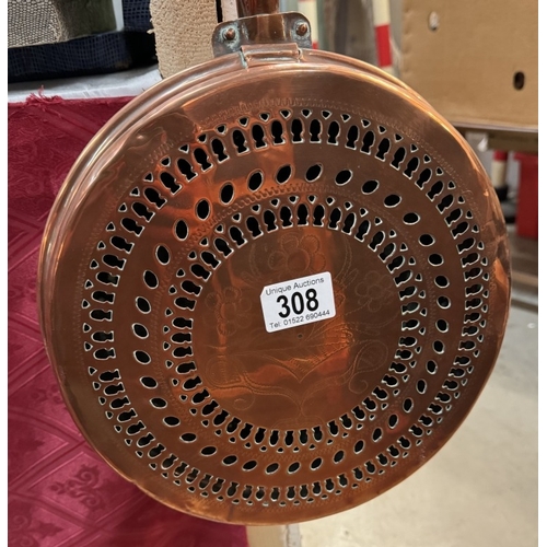 308 - A large copper warming pan. COLLECT ONLY.