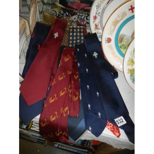 532 - A good lot of assorted neck ties.