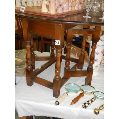 548 - A small oak gate leg table, COLLECT ONLY.