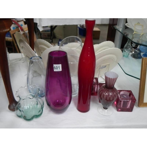 601 - A mixed lot of coloured glass vases etc., COLLECT ONLY.