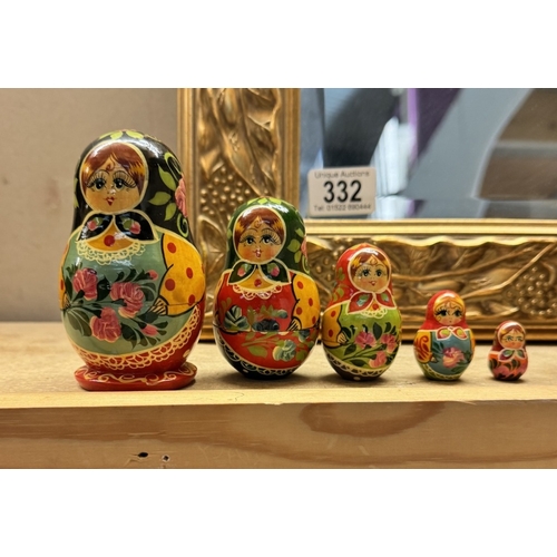 333 - 4 Russian nesting Doll's, 3x 5 pieces, 1 x 4 pieces & an oval one with 3 pieces & a ball with 3 piec... 