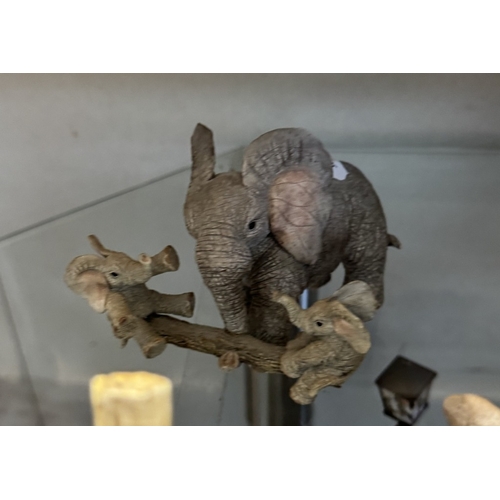 363 - A quantity of Tuskers elephant figures including working together CA03825 (limited edition of 600), ... 