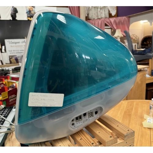 220 - An iMAC G3 in a rare bondi blue colour