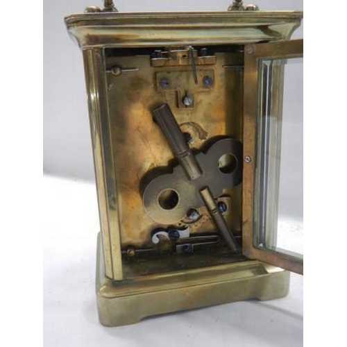 1569 - A good quality brass carriage clock.