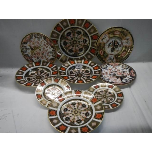 1587 - Nine Royal Crown Derby porcelain plates. COLLECT ONLY.