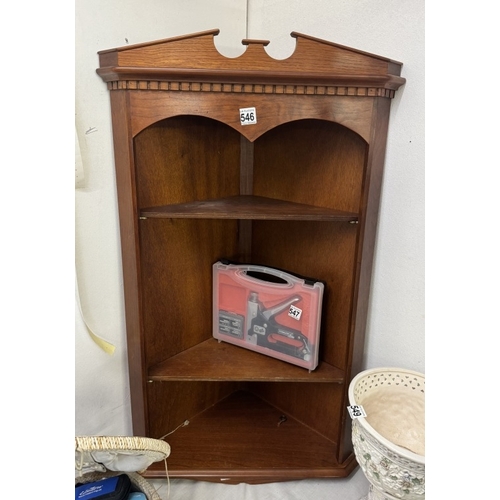 546 - An oak corner wall shelf unit COLLECT ONLY