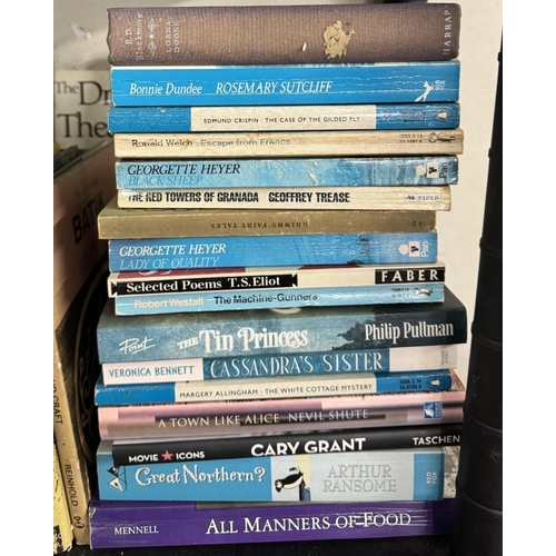 771 - A mixed lot of books